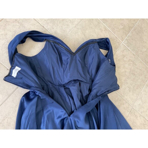 Stacees Formal maxi Gown women’s size 16 Royal Blue Prom Wedding Gala w train - Picture 3 of 13